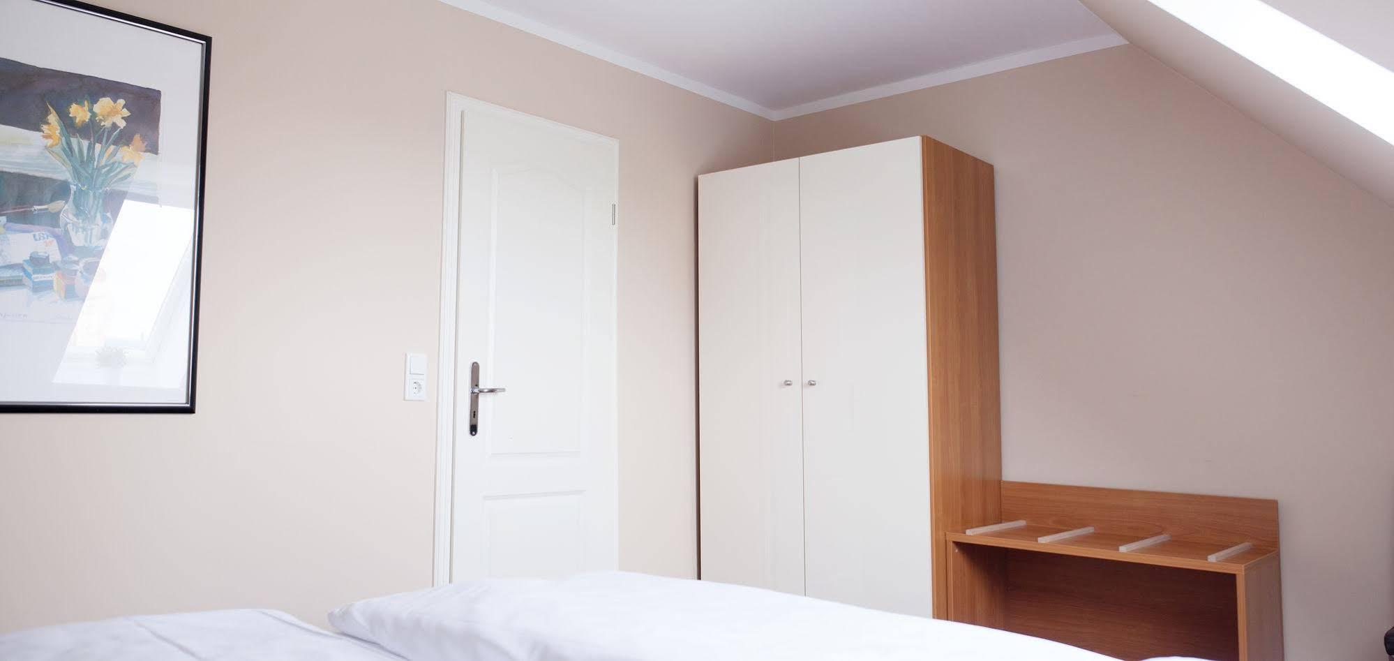 Airport Hotel One Aparthotel Sylt Luaran gambar