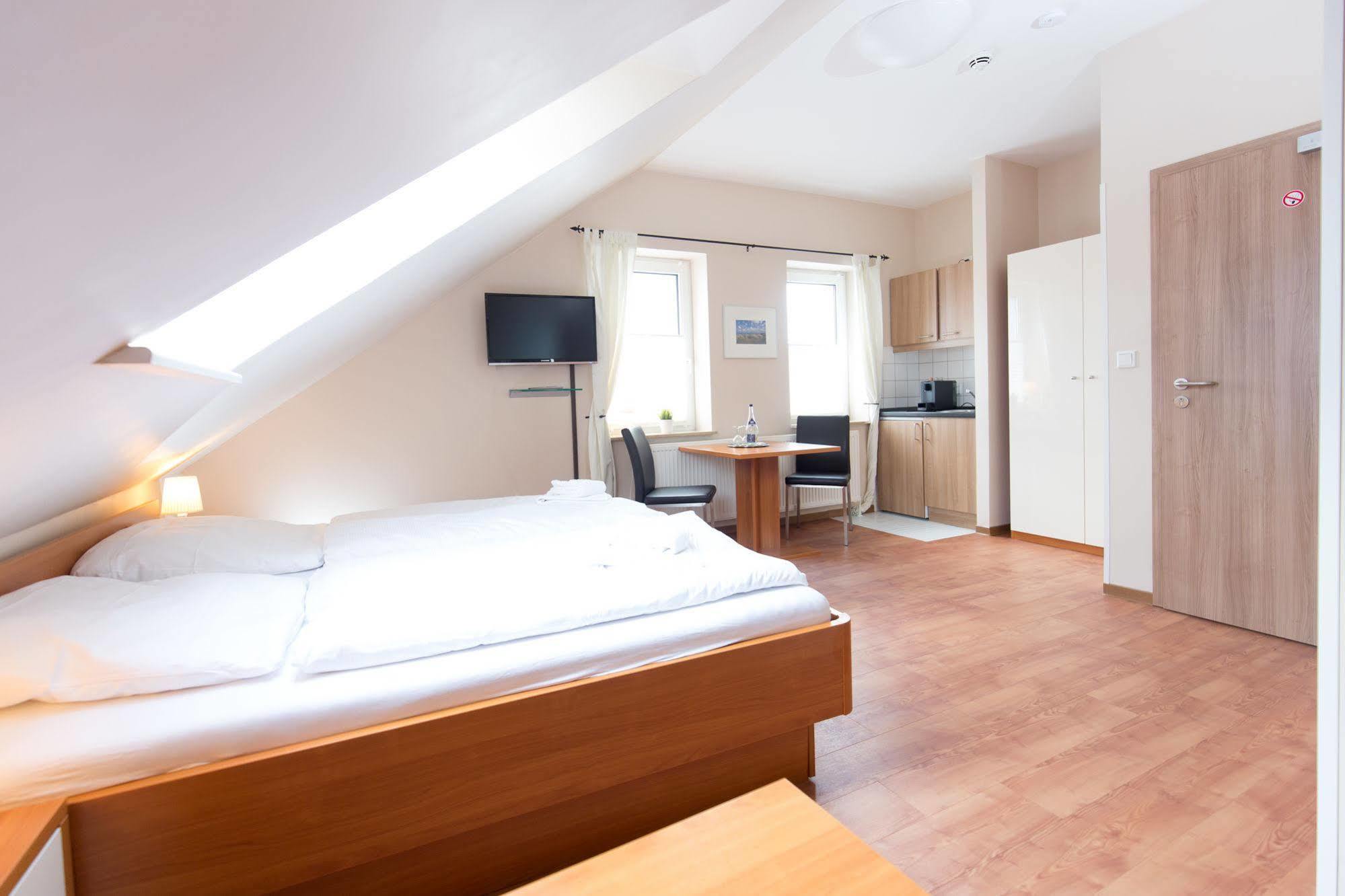 Airport Hotel One Aparthotel Sylt Luaran gambar